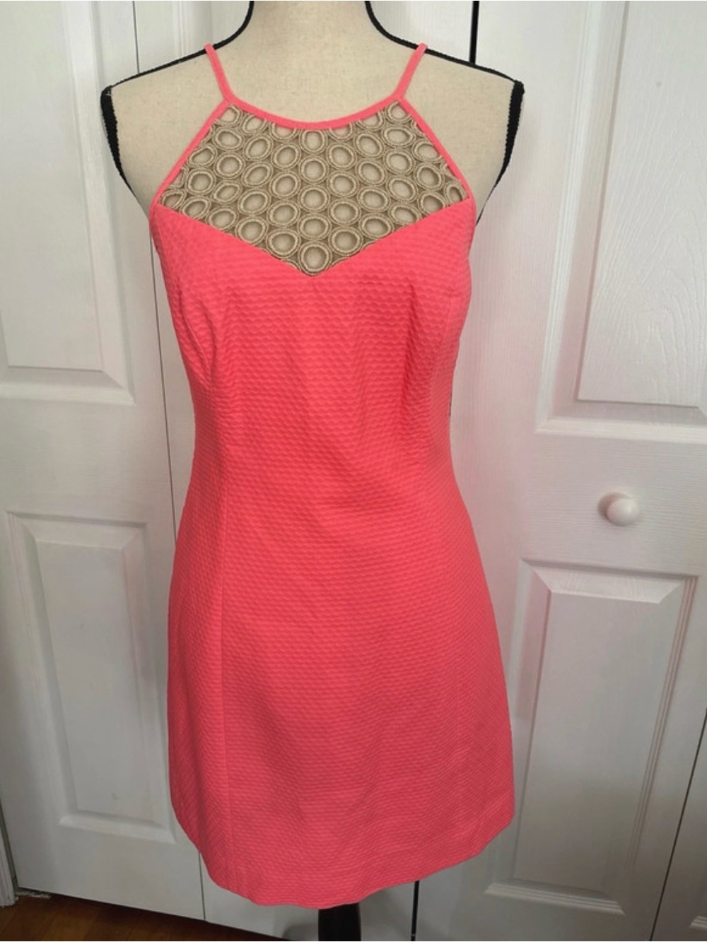 Lilly Pulitzer Pink/Coral Larina Shift size 6 Halter Dress with Lace Yoke